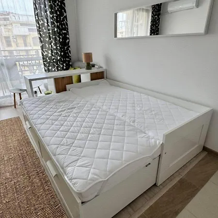 Sunny Complex U-dacha Apartment