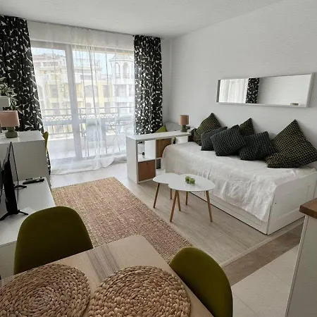 Apartment Sunny Complex U-dacha *